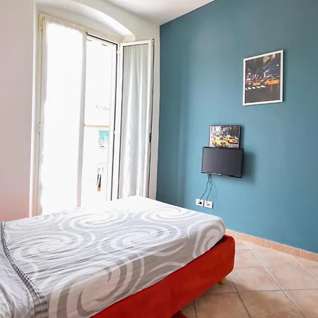 Apartment Awesome In With Kitchen *